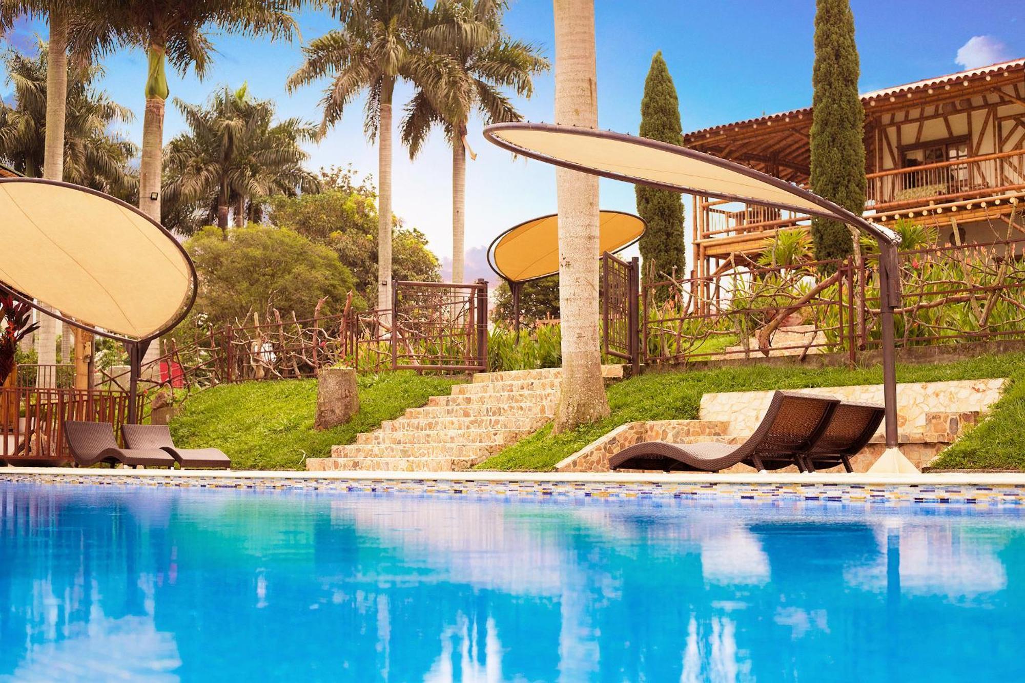 Hotel Casa San Carlos Pereira 4*